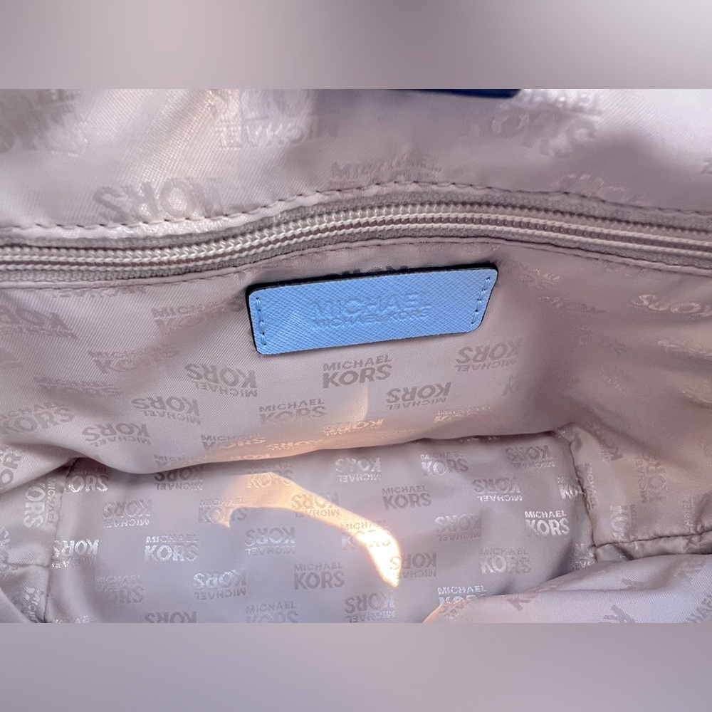 Michael Kors ‘Jet Set’ Vista Blue Hand Bag, Pre-loved in EXCELLENT condition - Picture 6 of 6